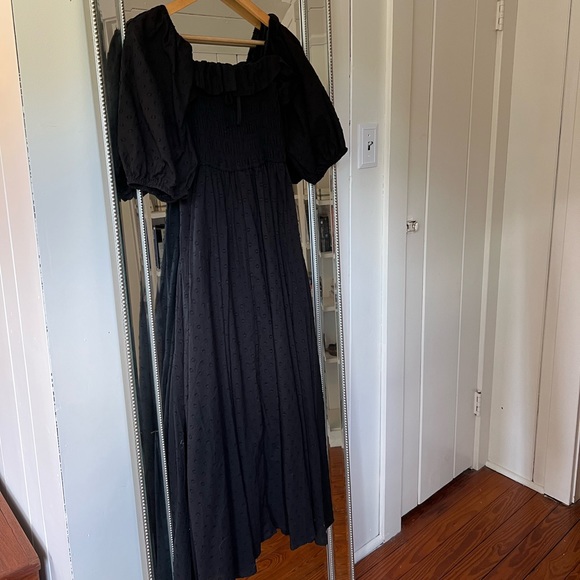 Dresses & Skirts - NWOT Maxi dress
